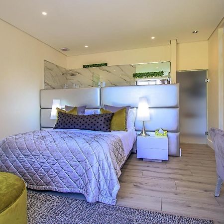 Badgemore Villa Guesthouse เคปทาวน์ ภายนอก รูปภาพ