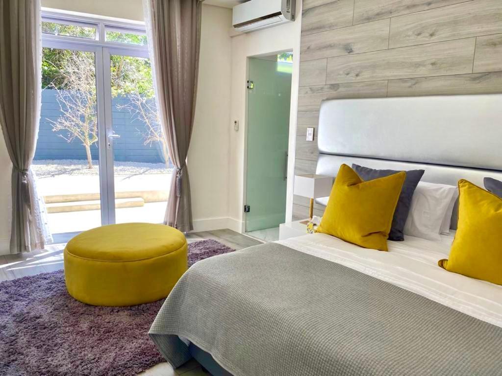 Badgemore Villa Guesthouse เคปทาวน์ ภายนอก รูปภาพ
