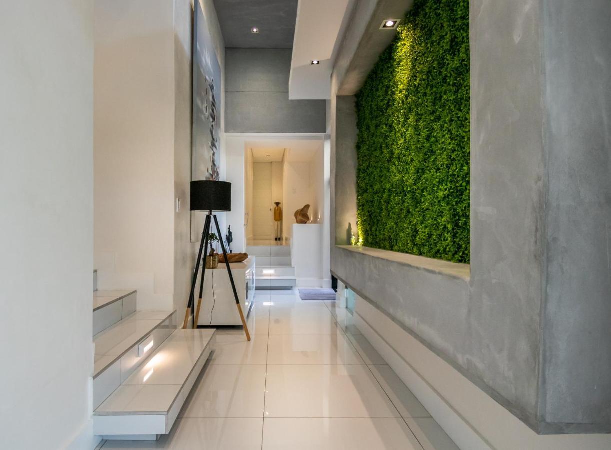Badgemore Villa Guesthouse เคปทาวน์ ภายนอก รูปภาพ