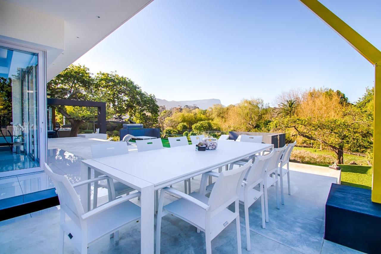 Badgemore Villa Guesthouse เคปทาวน์ ภายนอก รูปภาพ